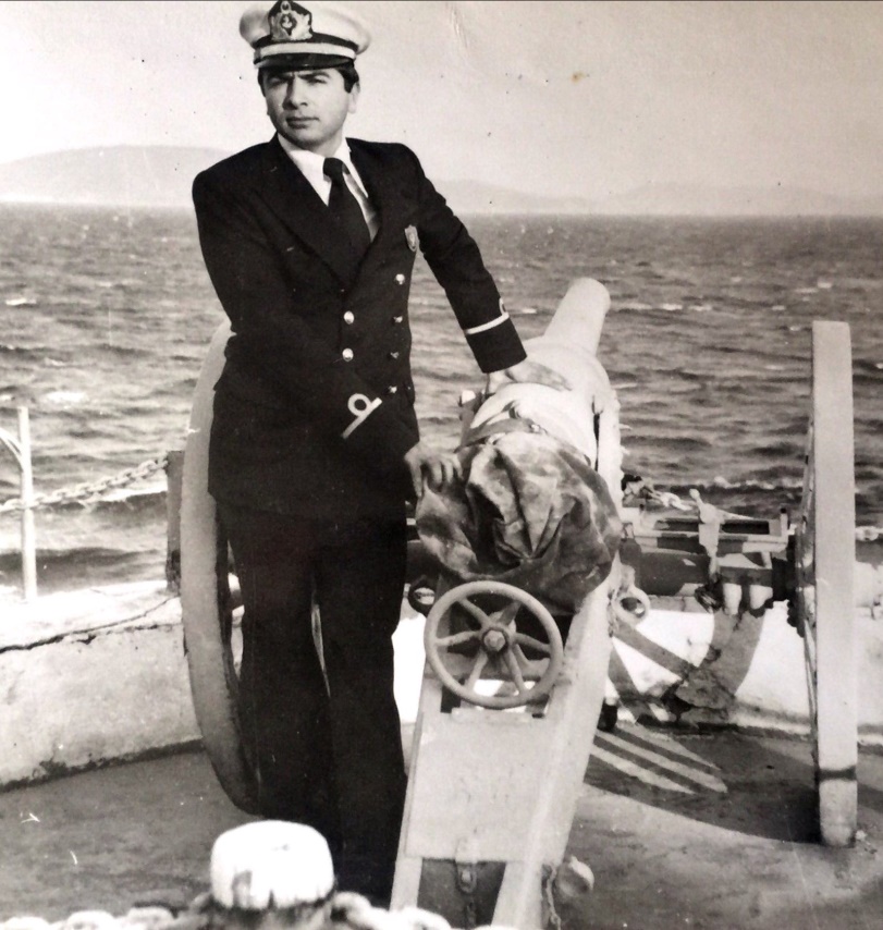 Adada topun başındaki resmim