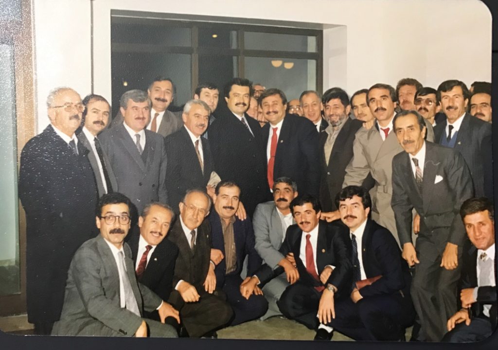 Konya Milletvekilleri teşkilat üyeleriyle birlikte