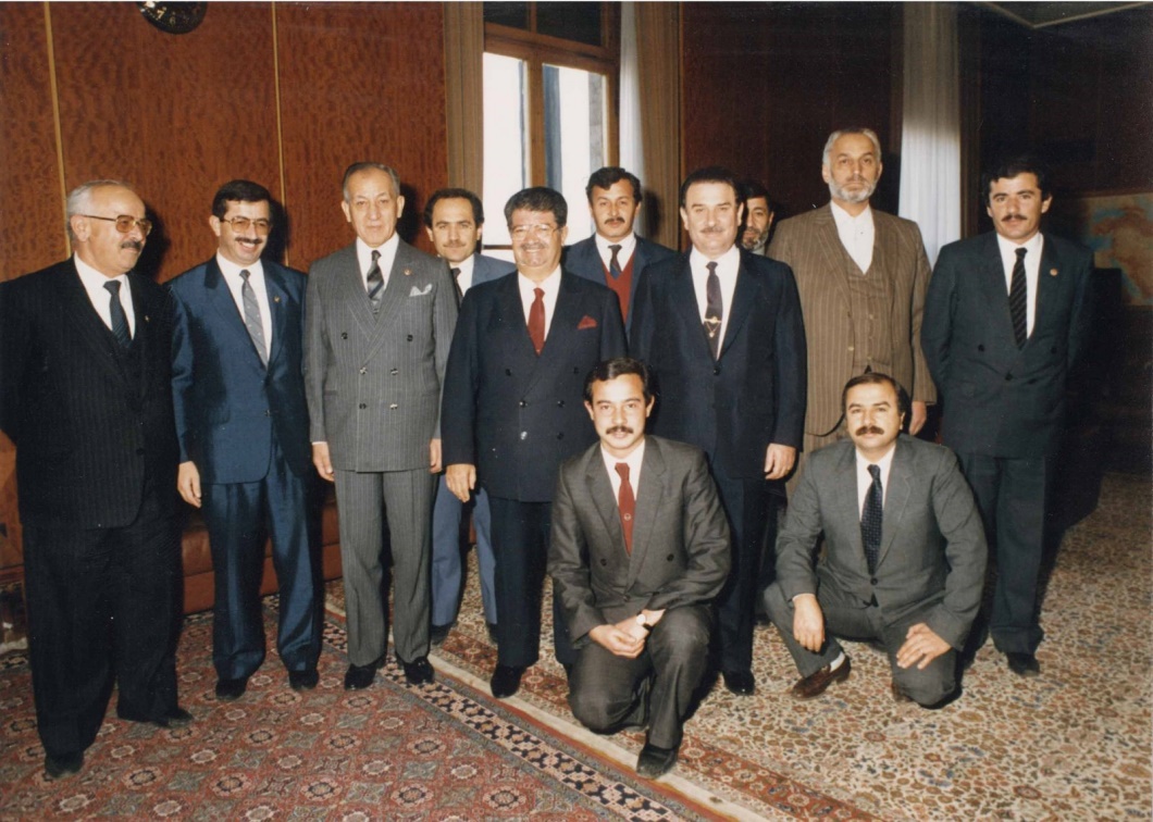 Cumhurbaşkanı Özal ve Başbakan Yıldırım Akbulut’u ziyaret