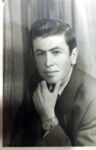 Mustafa Saklan Eniştem (Şef)             