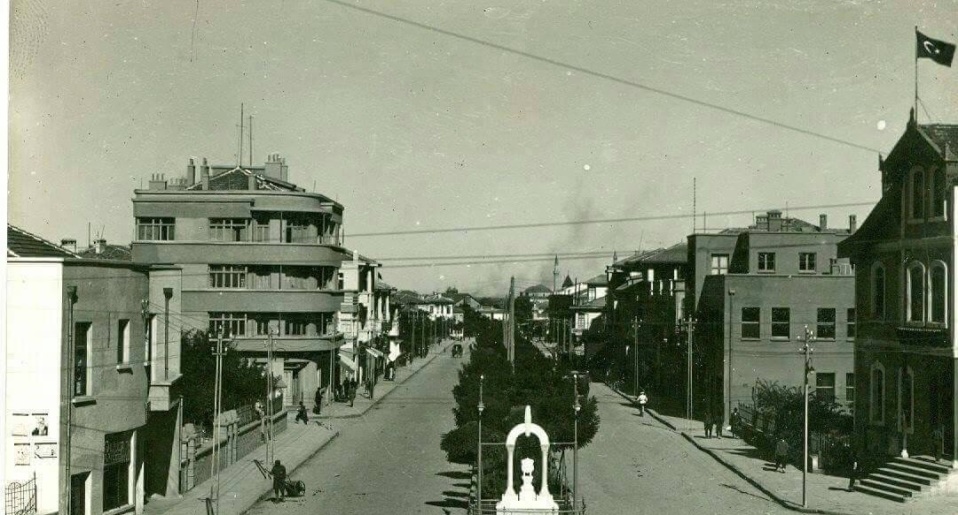Köşedeki dükkan Hayat Tostçusu