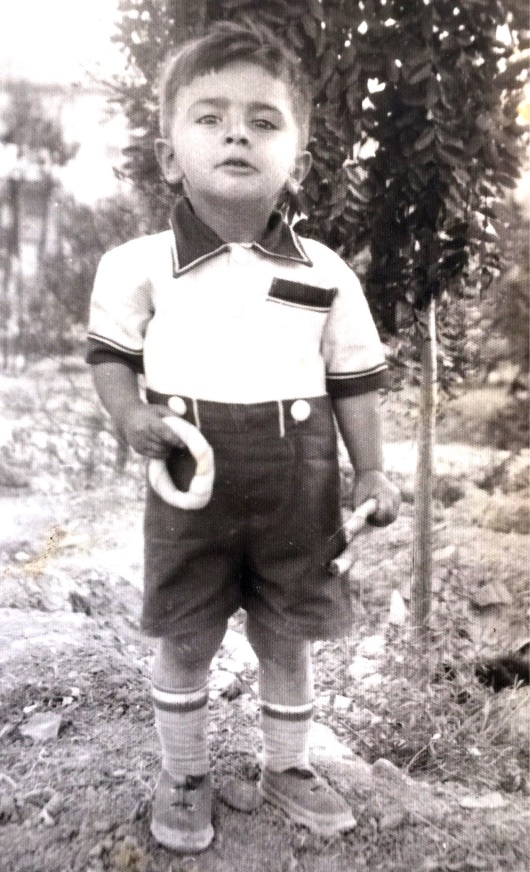 Ali Kemal Başaran’ın Alaaddin Tepesinde 3 yaşındayken resmi. Yıl 1951